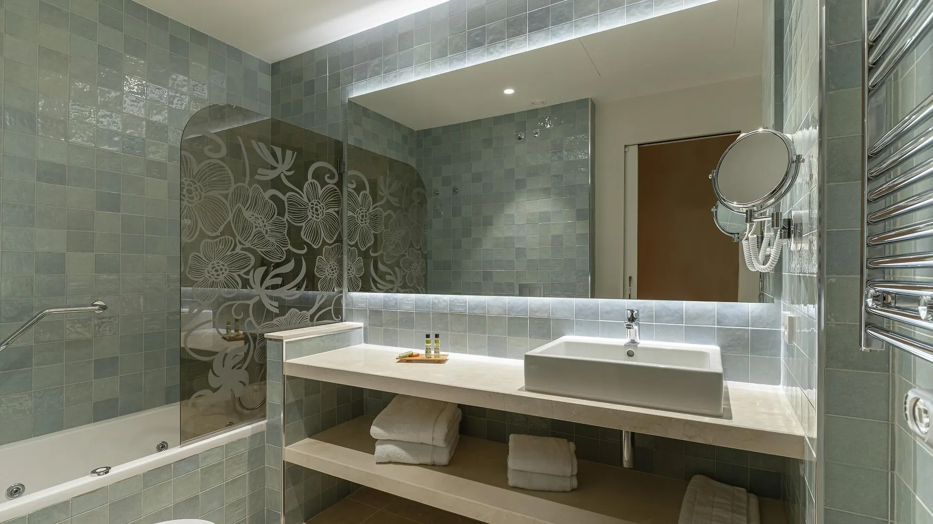 El Pilar Andalucia Hotell Estepona 4*,